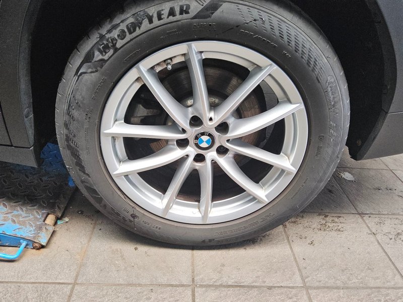BMW X3 xDrive20d automatik xLine • Full LED • koža — 11
