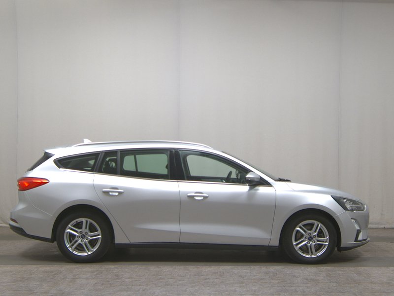 Ford Focus Turnier 2.0 EcoBlue automatik Cool&Connect • bežično punjenje
