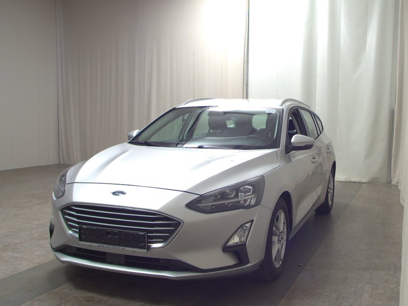 Ford Focus Turnier 2.0 EcoBlue automatik Cool&Connect • bežično punjenje — 2