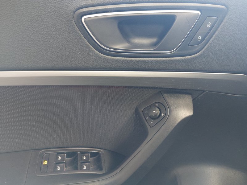 SEAT Ateca 2.0 TDI automatik FR-Line • Full LED • digitalni instrumenti — 5