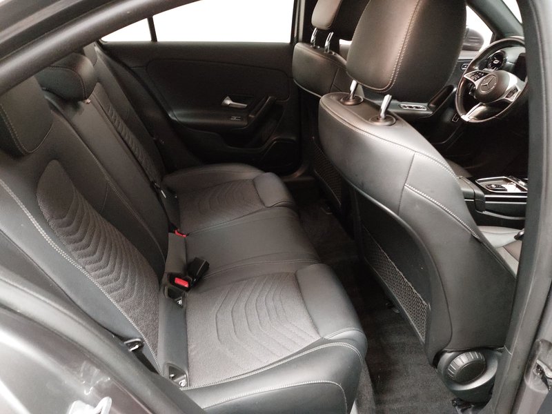 Mercedes-Benz A 180 d automatik Progressive • ACC • Full LED — 10