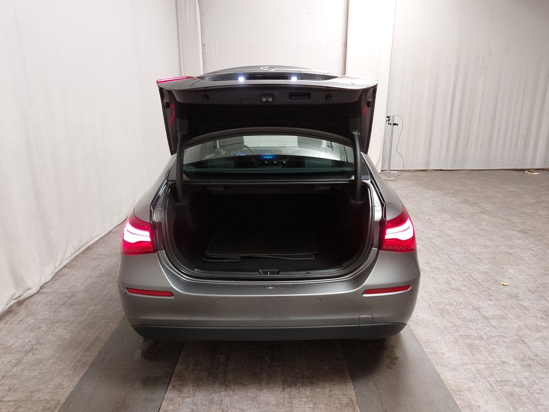 Mercedes-Benz A 180 d automatik Progressive • ACC • Full LED — 19