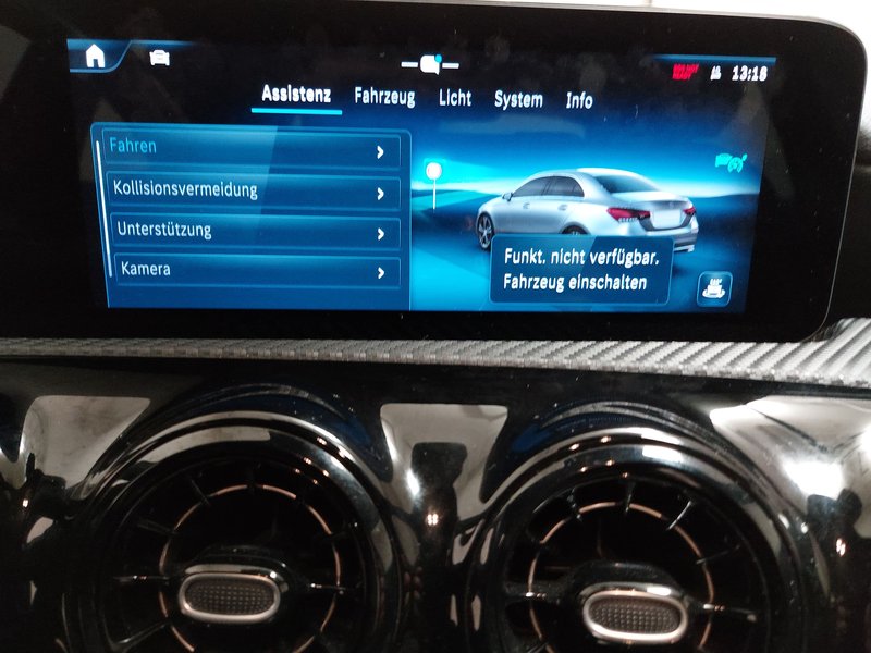 Mercedes-Benz A 180 d automatik Progressive • ACC • Full LED — 23