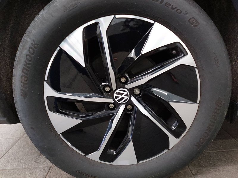 Volkswagen ID.4 Pro Performance • ACC • Full LED — 16