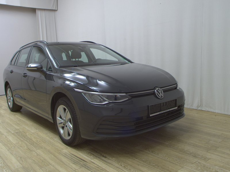 Volkswagen Golf 8 Variant 2.0 TDI Life • ACC • bežično punjenje — 3