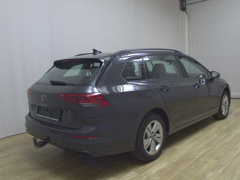 Volkswagen Golf 8 Variant 2.0 TDI Life • ACC • bežično punjenje — 4