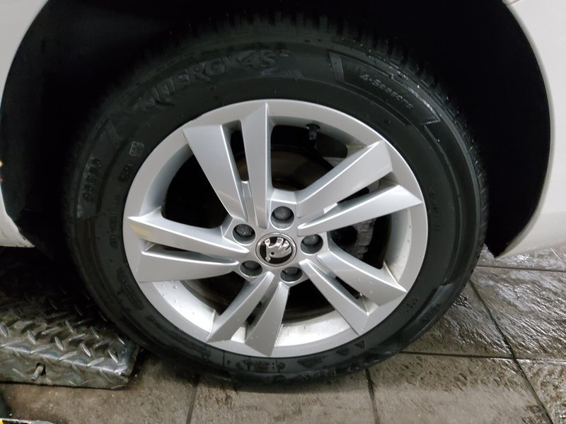 Škoda Fabia Combi 1.0 TSI Style • navigacija • grijanje sjedala — 10