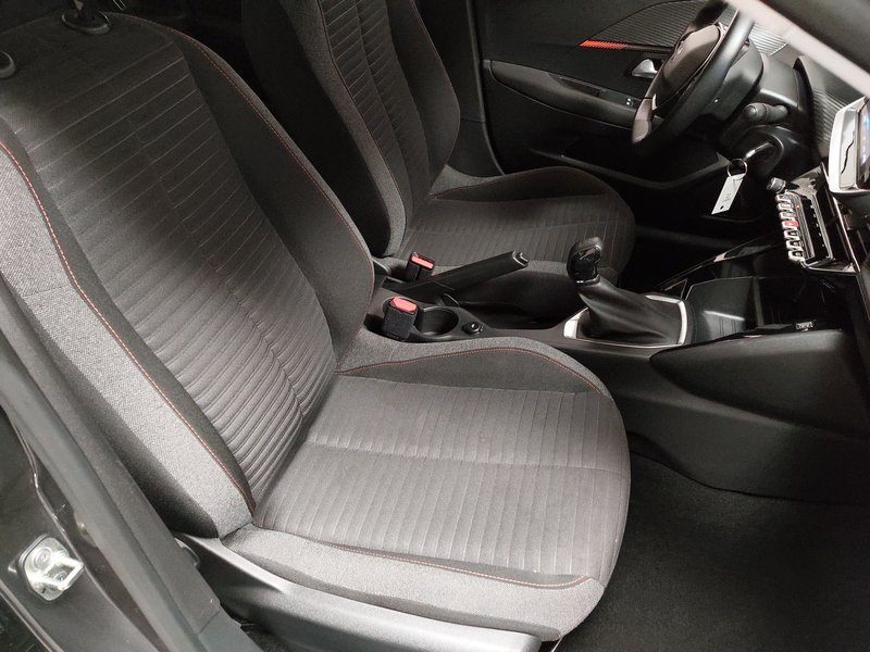 Peugeot 208 1.2 PureTech • digitalni instrumenti • grijanje sjedala — 10