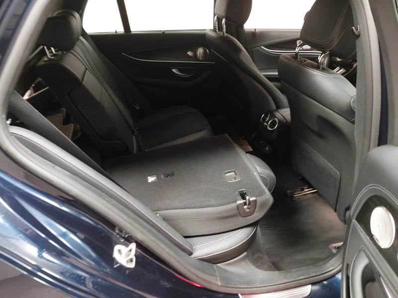 Mercedes-Benz E 300 de karavan AMG Line automatik • ACC • AHK — 11