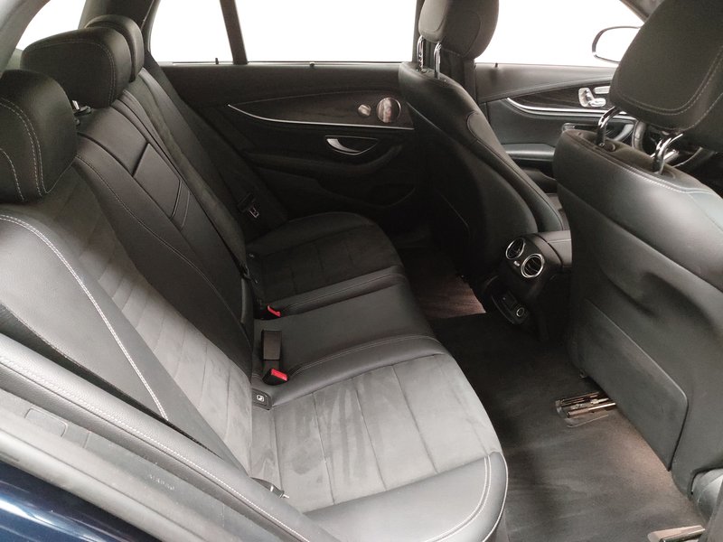 Mercedes-Benz E 300 de karavan AMG Line automatik • ACC • AHK — 12