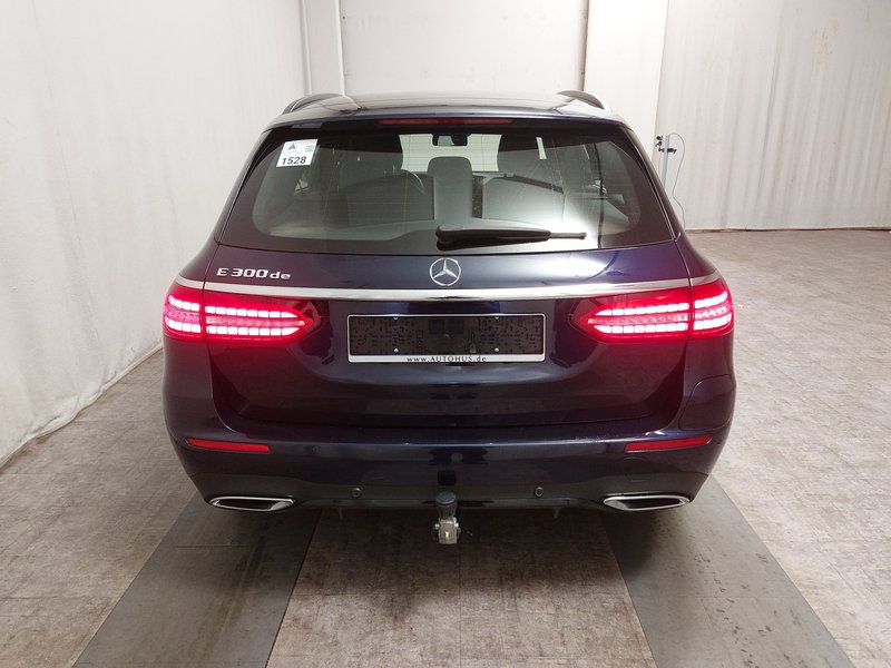 Mercedes-Benz E 300 de karavan AMG Line automatik • ACC • AHK — 14