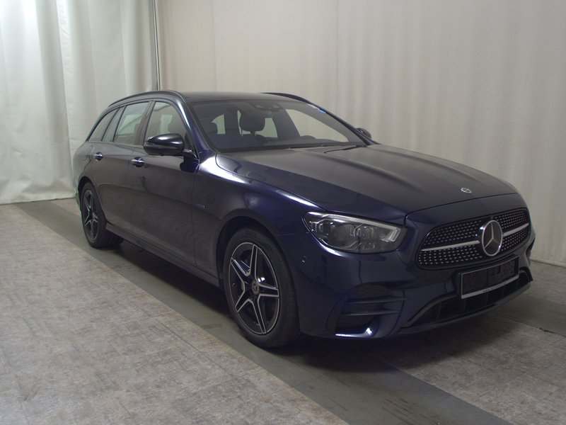 Mercedes-Benz E 300 de karavan AMG Line automatik • ACC • AHK — 3
