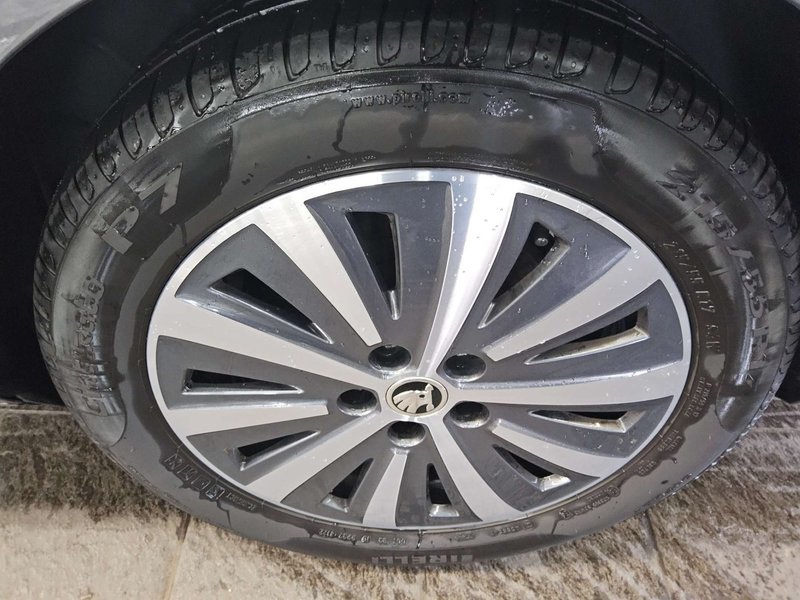 Škoda Superb Kombi 2.0 TDI automatik Ambition • ACC • električna peta vrata — 11