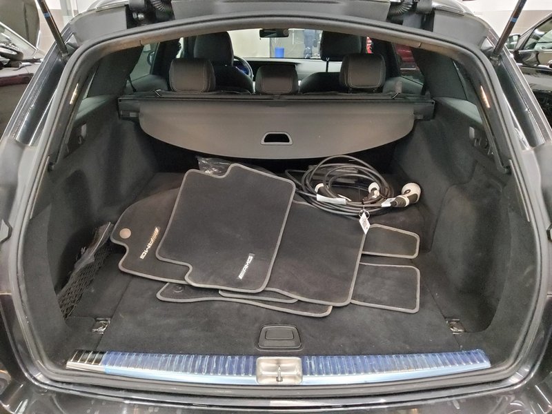 Mercedes-Benz E 300 de 4MATIC karavan automatik AMG Line • 360° kamera • ACC — 12