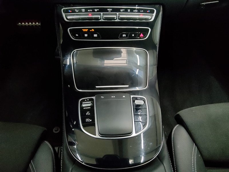 Mercedes-Benz E 300 de 4MATIC karavan automatik AMG Line • 360° kamera • ACC — 6