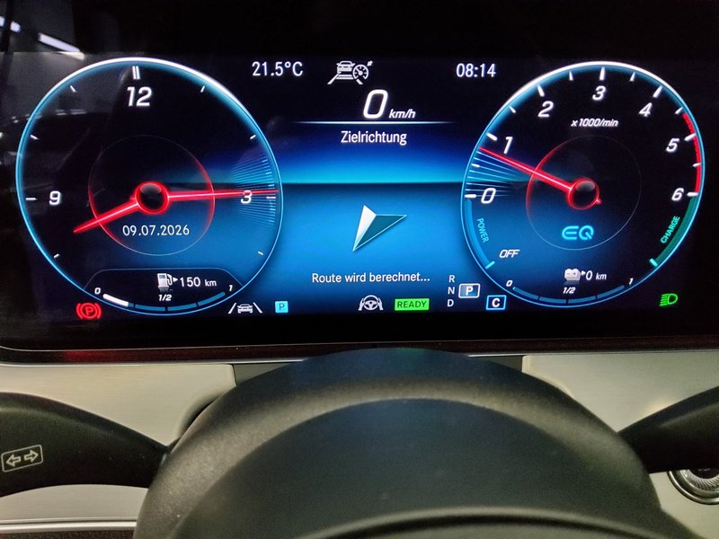 Mercedes-Benz E 300 de 4MATIC karavan automatik AMG Line • 360° kamera • ACC — 8
