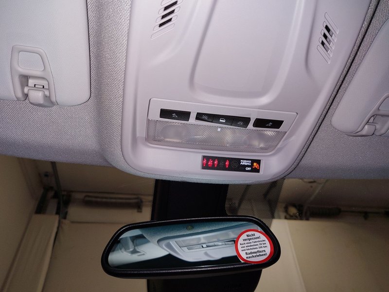Opel Crossland 1.2 Elegance • Full LED — 20