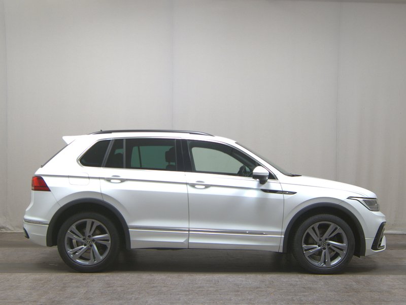 Volkswagen Tiguan 2.0 TDI R-Line • 360° kamera • električna peta vrata