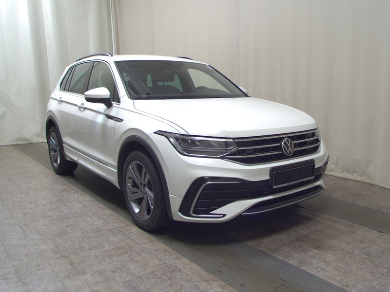 Volkswagen Tiguan 2.0 TDI R-Line • 360° kamera • električna peta vrata — 3