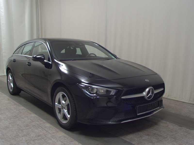 Mercedes-Benz CLA 200 d Shooting Brake automatik Progressive • LED • koža — 3