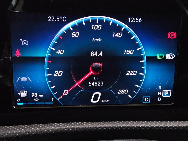 Mercedes-Benz CLA 200 d Shooting Brake automatik Progressive • LED • koža — 8