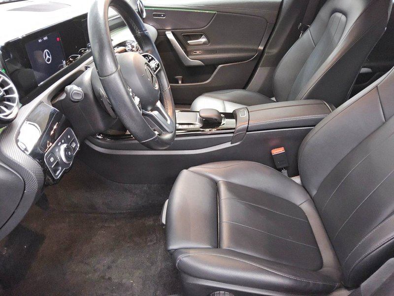 Mercedes-Benz CLA 200 d Shooting Brake automatik Progressive • LED • koža — 9