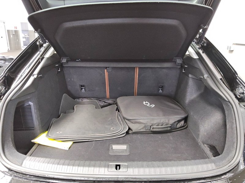 Audi Q3 Sportback 45 TFSI e automatik • koža • navigacija — 12