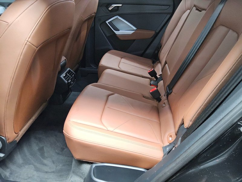 Audi Q3 Sportback 45 TFSI e automatik • koža • navigacija — 13