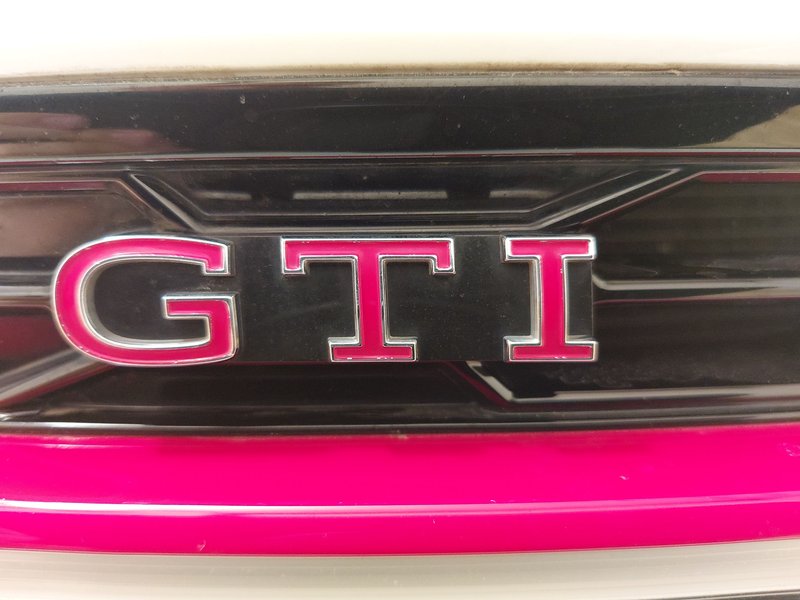 Volkswagen Polo 2.0 TSI automatik GTI • ACC • LED — 17