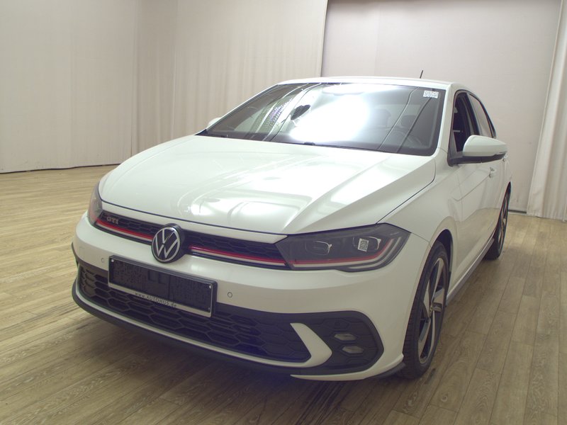 Volkswagen Polo 2.0 TSI automatik GTI • ACC • LED — 2