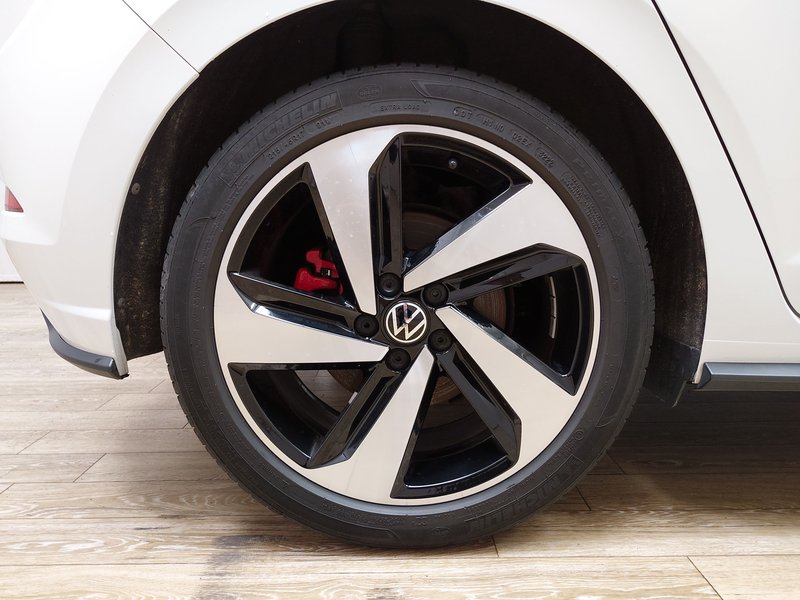 Volkswagen Polo 2.0 TSI automatik GTI • ACC • LED — 8