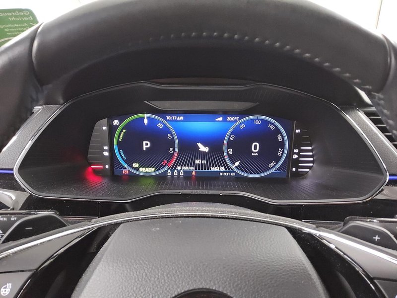 Škoda Superb Combi 1.4 TSI L&K automatik • AHK • Full LED — 8