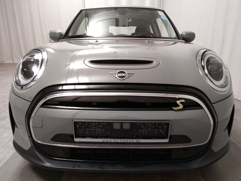 MINI Cooper SE Essential Trim • Full LED • digitalni instrumenti — 10