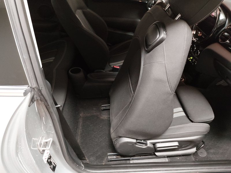 MINI Cooper SE Essential Trim • Full LED • digitalni instrumenti — 23