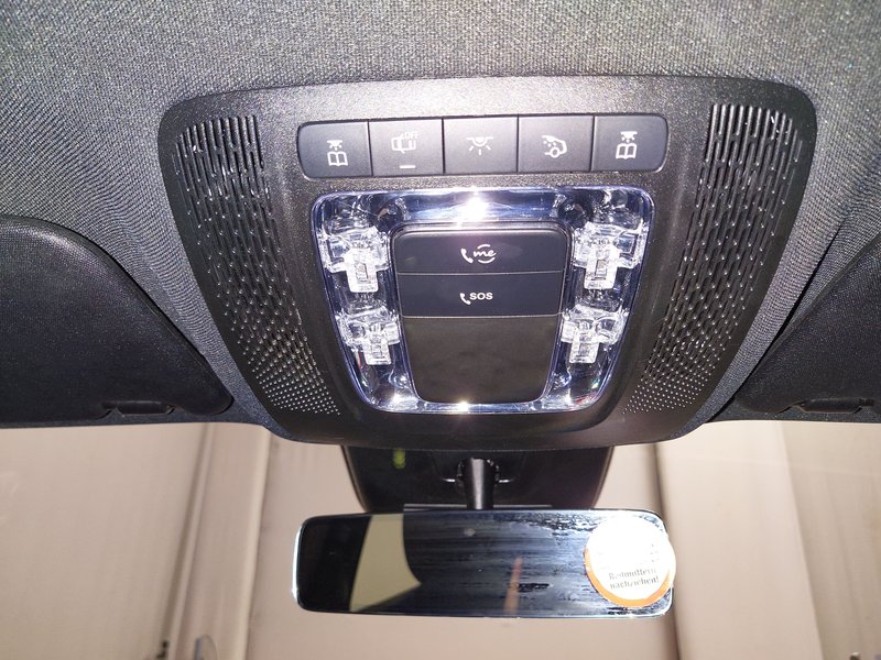 Mercedes-Benz GLA 200 d automatik Progressive • električna peta vrata • LED — 13
