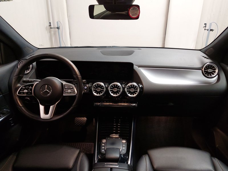 Mercedes-Benz GLA 200 d automatik Progressive • električna peta vrata • LED — 16