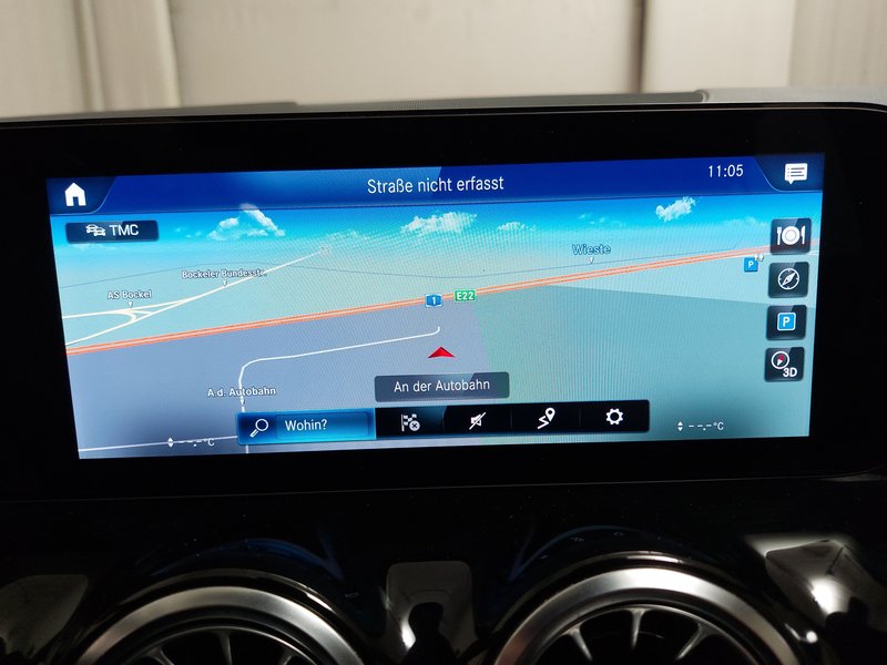 Mercedes-Benz GLA 200 d automatik Progressive • električna peta vrata • LED — 17