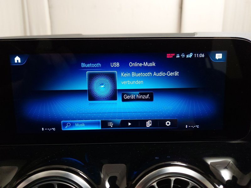 Mercedes-Benz GLA 200 d automatik Progressive • električna peta vrata • LED — 19