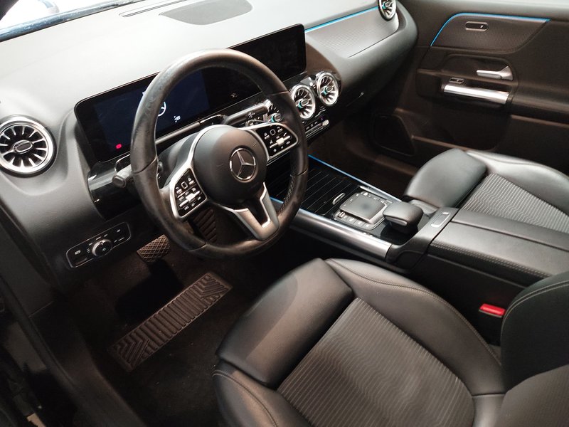Mercedes-Benz GLA 200 d automatik Progressive • električna peta vrata • LED — 6