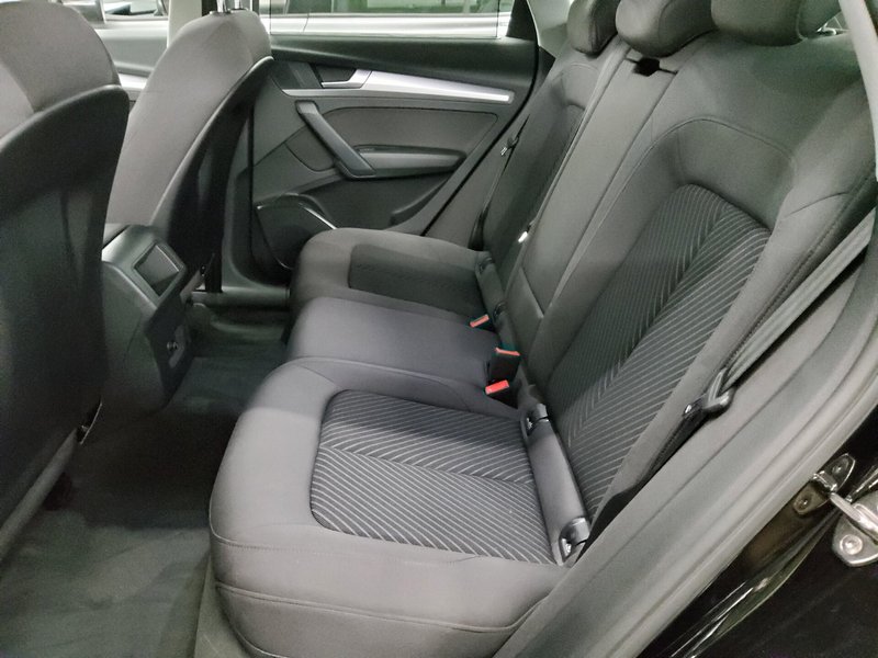 Audi Q5 35 TDI automatik • ACC • Full LED — 13