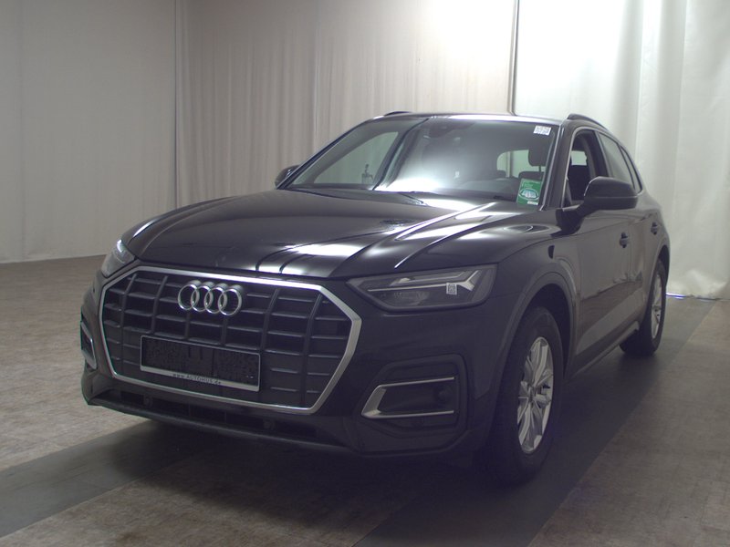 Audi Q5 35 TDI automatik • ACC • Full LED — 2