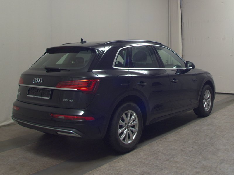 Audi Q5 35 TDI automatik • ACC • Full LED — 4