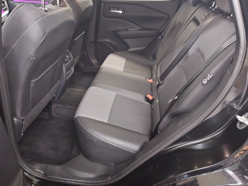 Nissan Qashqai 1.3 DIG-T N-Connecta • ACC • električna vrata — 13