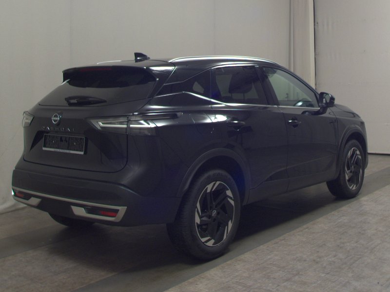 Nissan Qashqai 1.3 DIG-T N-Connecta • ACC • električna vrata — 4