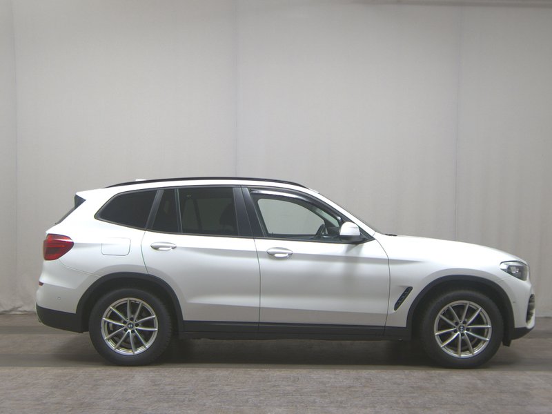 BMW X3 xDrive20d automatik Advantage • panorama • ACC