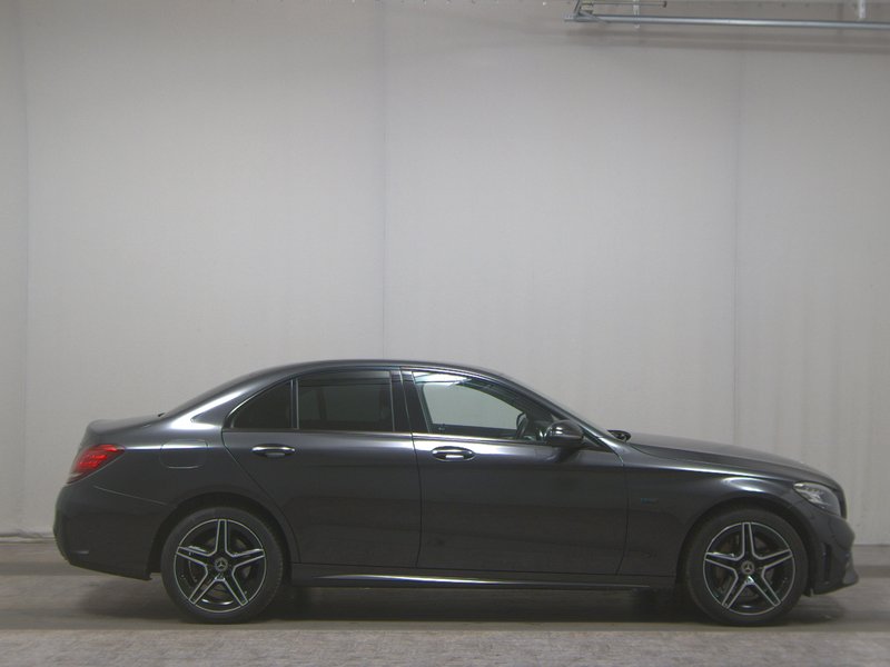 Mercedes-Benz C 300 de automatik AMG Line • ACC • LED