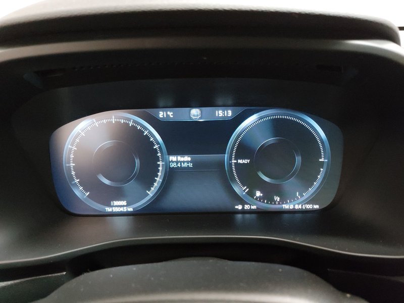 Volvo XC40 T4 Recharge Inscription automatik • Full LED • digitalni instrumenti — 20