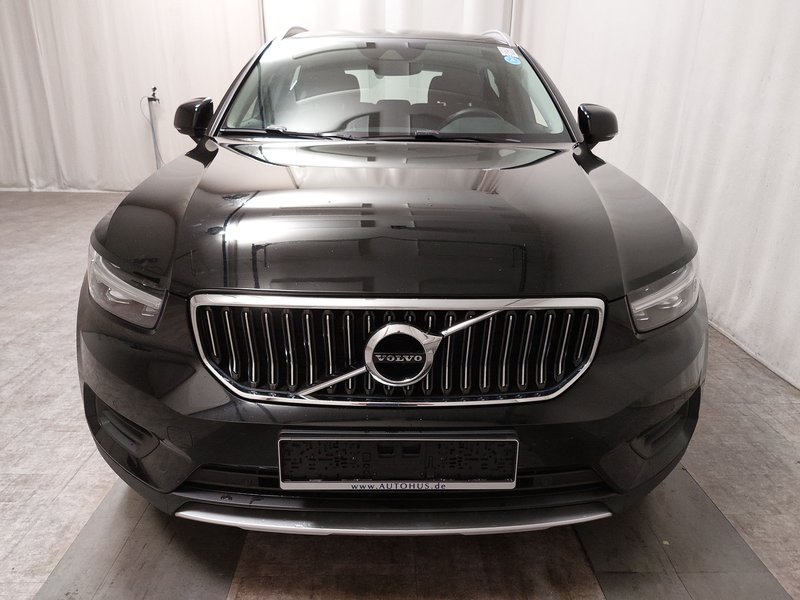 Volvo XC40 T4 Recharge Inscription automatik • Full LED • digitalni instrumenti — 9