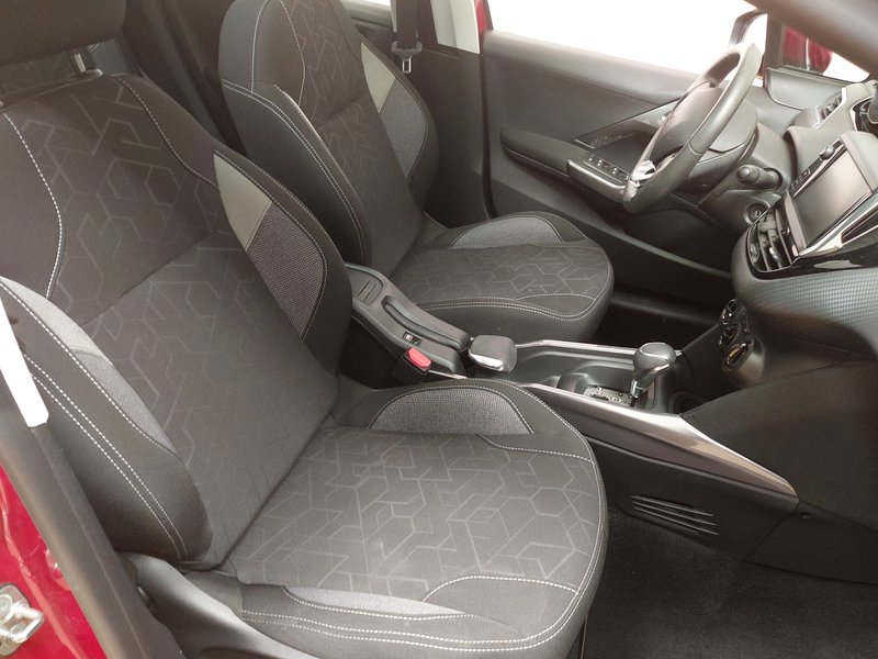 Peugeot 2008 automatik • panorama • senzori za parkiranje straga — 12
