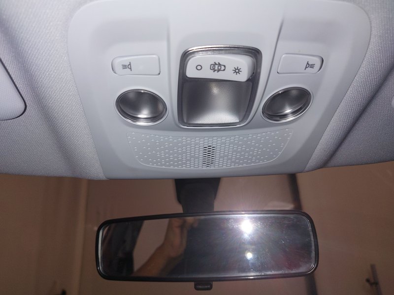 Peugeot 2008 automatik • panorama • senzori za parkiranje straga — 13